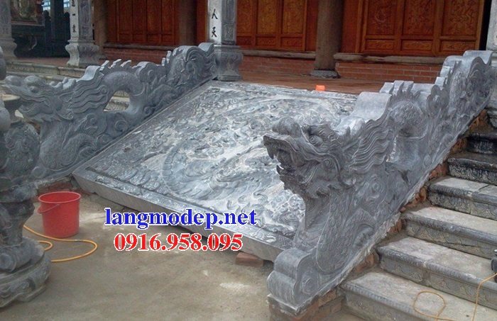 Mẫu rồng bậc thềm nhà thờ họ bằng đá xanh
