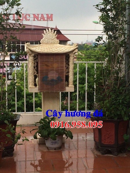 Hình ảnh miếu cây hương thờ thần linh thổ địa bằng đá vàng đẹp có mái