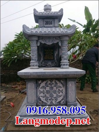 62 Mẫu mộ hai mái bằng đá tự nhiên nguyên khối đẹp tại Hậu Giang