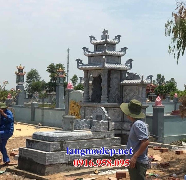 62 Mẫu mộ tam cấp bằng đá tự nhiên nguyên khối đẹp tại Hậu Giang
