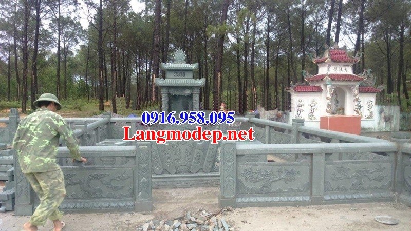 62 Mẫu mộ đá xanh rêu chạm khắc hoa văn đẹp tại Hậu Giang