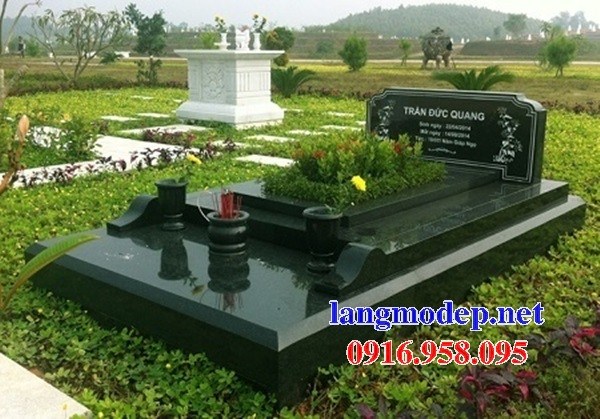 Mẫu Mộ tam cấp bằng đá hoa cương đẹp bán tại Đồng Tháp