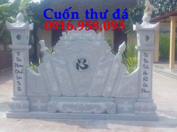 Cuốn thư bình phong nhà thờ bằng đá tại Hậu Giang