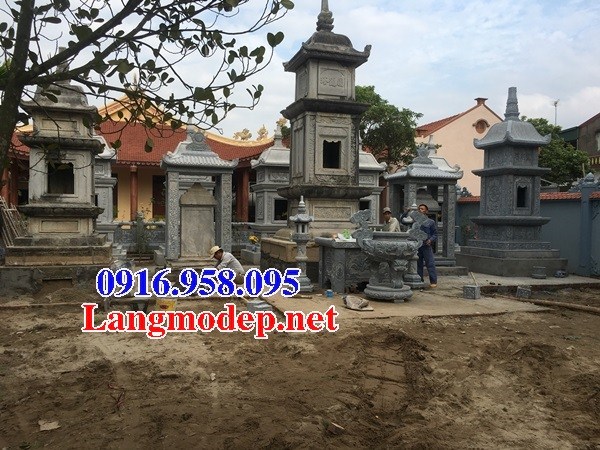 Mẫu mộ tháp phật giáo bằng đá nguyên khối tại Kiên Giang