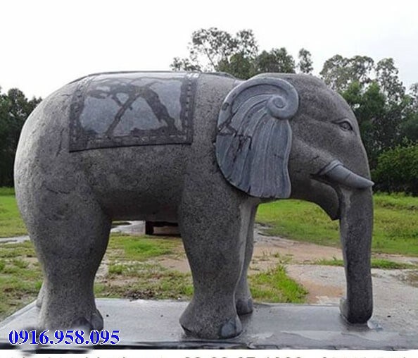 Mẫu voi phong thủy nhà thờ họ bằng đá tại Cà Mau