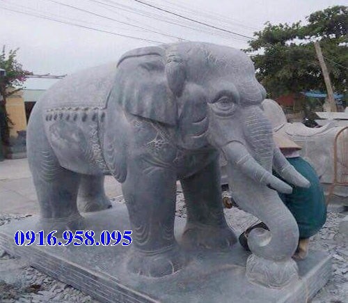 Mẫu voi phong thủy nhà thờ họ bằng đá tại Tây Ninh
