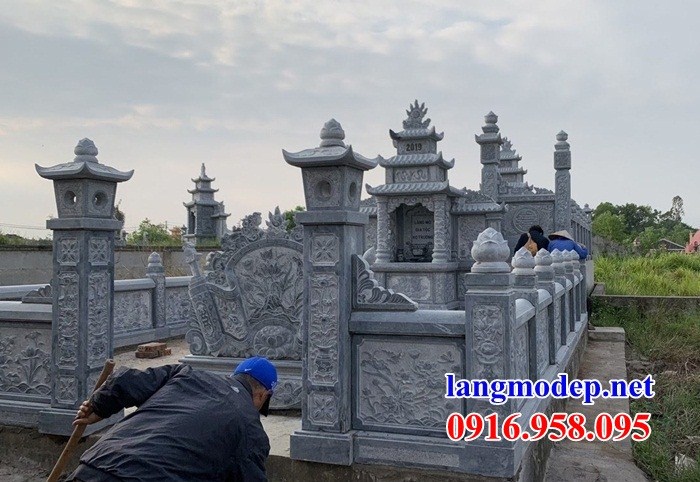 Mẫu cổng khu lăng mộ nghĩa trang gia đình dòng tộc bằng đá xanh Thanh Hóa bán tại Hải Phòng