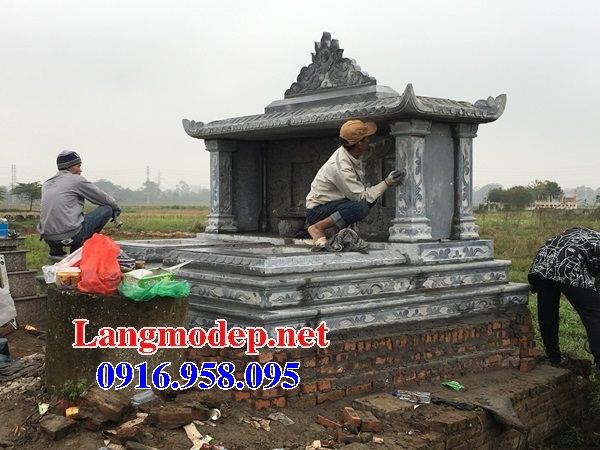 Mẫu mộ đôi gia đình một mái bằng đá nguyên khối bán tại Bình Dương