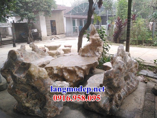 8 Bộ bàn ghế ngoài sân bằng đá đẹp nhất hiện nay