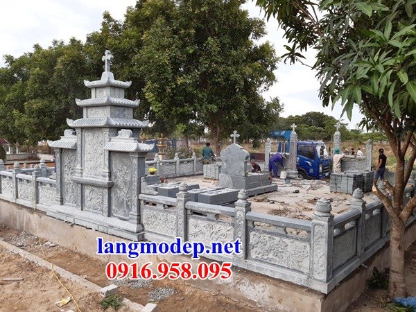 Hình ảnh mộ công giáo đạo thiên chúa bằng đá chạm khắc tinh xảo bán tại Lào Cai