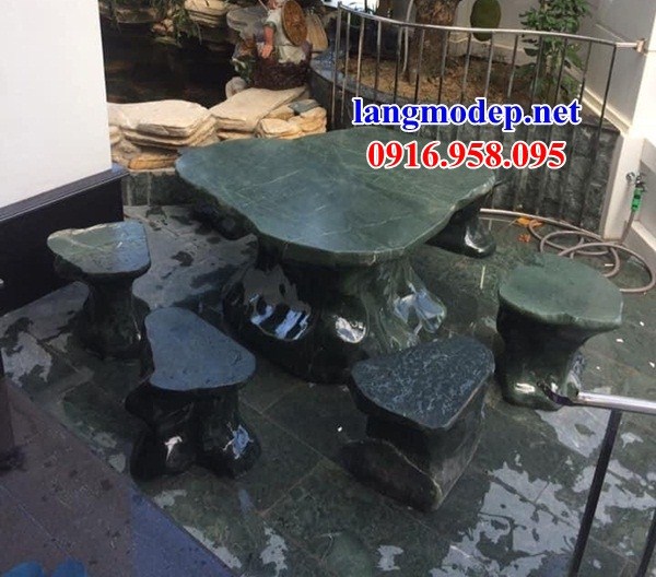Mẫu bộ bàn ghế đá xanh rêu tự nhiên nguyên khối đẹp