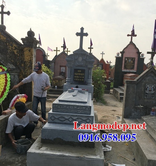 mộ đá công giáo đạo thiên chúa kích thước đẹp bằng đá nguyên khối bán tại Bạc Liêu
