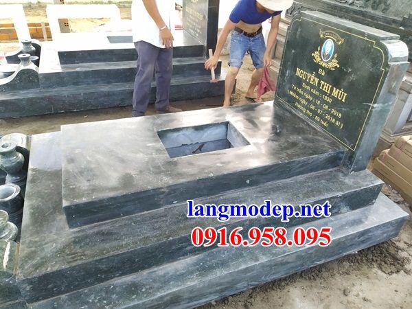 Xây lắp mộ tam sơn hậu bành đơn giản bằng đá xanh rêu đẹp tại Quảng Bình