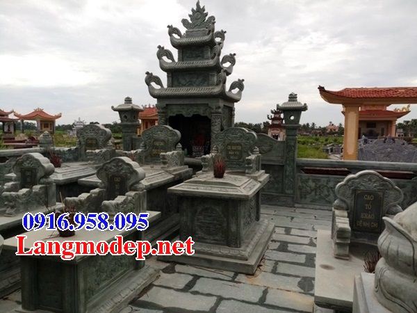 Cây hương thờ chung bằng đá xanh rêu tự nhiên Thanh Hóa đẹp tại Hậu Giang