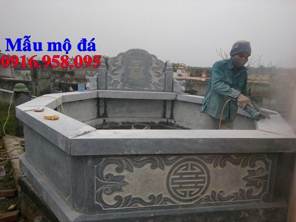 Lăng mộ lục lăng bát giác để hài cốt bằng đá nguyên khối tại Trà Vinh