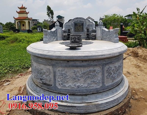 Mẫu mộ tròn bằng đá Thanh Hóa điêu khắc rồng tại Ninh Thuận