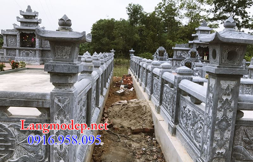 Hàng rào chạm khắc đẹp chất liệu bằng đá cho khu nhà mồ tại Vĩnh Long