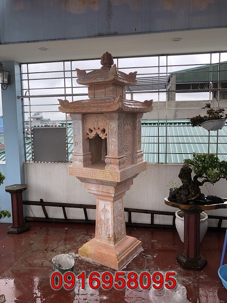 Mẫu miếu thờ thần linh bằng đá vàng đẹp, chuẩn phong thuỷ tại Phú Thọ