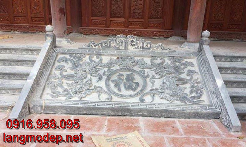 Chiếu rồng là hình ảnh quen thuộc thường thấy trong các công trình tâm linh