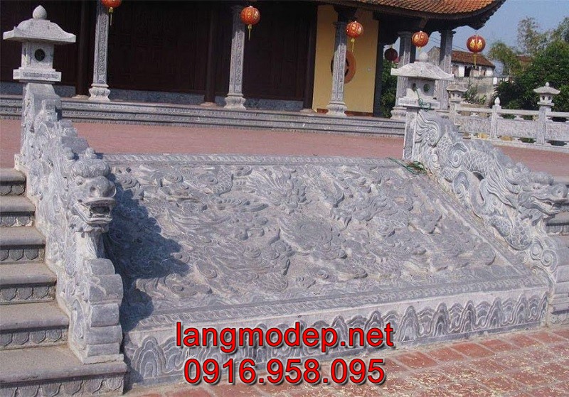 Chiếu rồng là một sản phẩm trang trí phổ biến trong các công trình kiến trúc tâm linh
