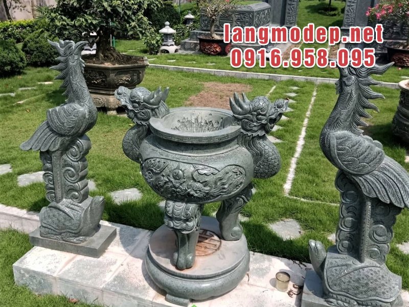 Mẫu lư hương đá xanh rêu nguyên khối bền đẹp chuẩn phong thuỷ với chất lượng và giá thành tốt nhất