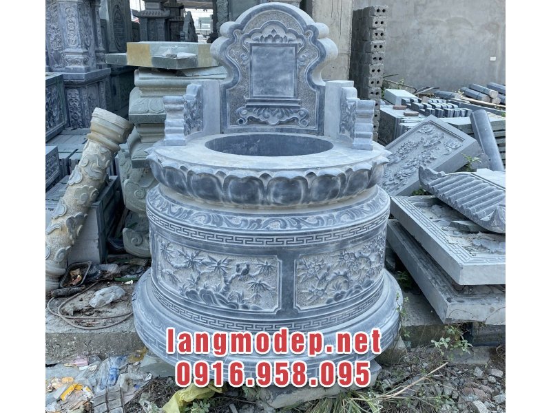 Mẫu mộ đá tròn chạm Tứ quý đế triện chữ T, nắp hình đài sen sang trọng, nổi bật