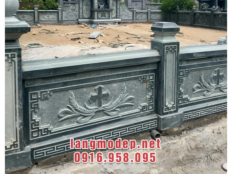 Mẫu lan can lăng mộ đá công giáo bền đẹp, ý nghĩa, giá tốt năm 2025