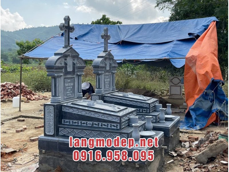 Mộ đá xanh rêu công giáo bền đẹp vĩnh cửu với thời gian và mang đậm giá trị tâm linh, phong thuỷ cao quý