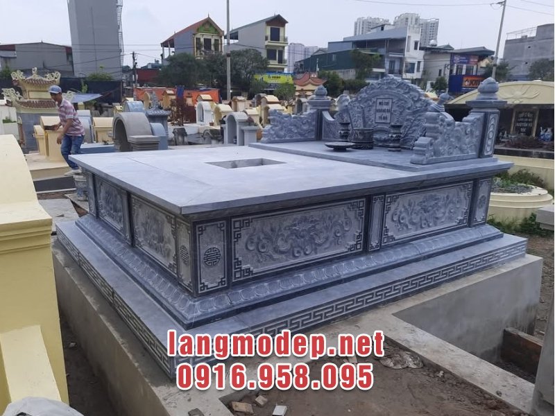 Mẫu mộ tổ bằng đá xanh đen bền đẹp, ý nghĩa, bán chạy năm 2025
