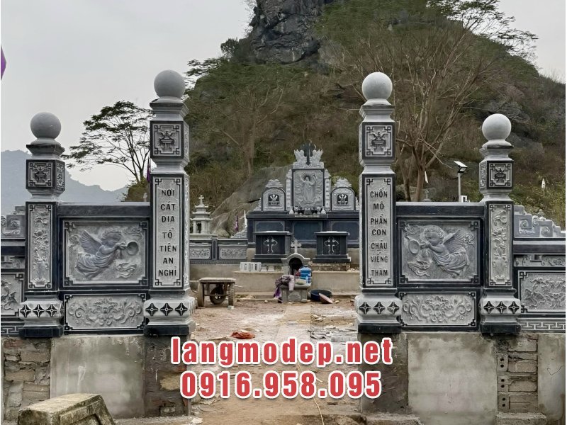 Mẫu cổng lăng mộ đá công giáo bền vững, sang trọng, ý nghĩa, giá tốt năm 2026