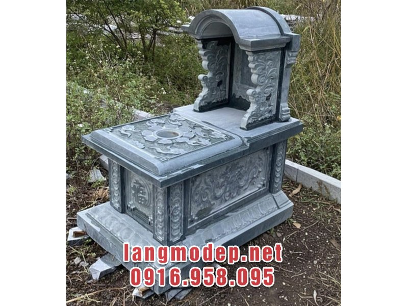 Mộ đá đơn mái vòm có thiết kế nhỏ gọn giúp tối ưu không gian, phù hợp sử dụng cho các khu lăng mộ vừa và nhỏ