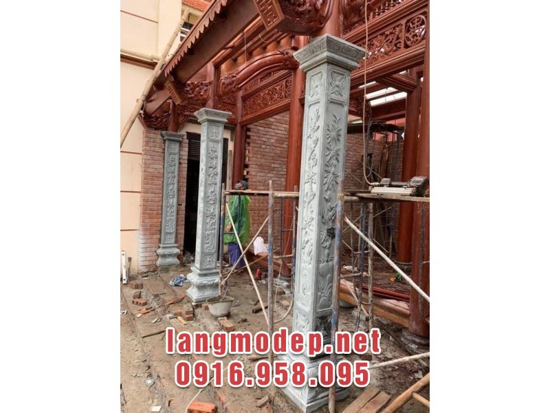 Mẫu cột hiên nhà thờ họ dáng vuông mang ý nghĩa tượng trưng cho sự vững trãi, bền bỉ, trường tồn cùng thời gian